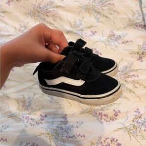 Vans size 6 toddler sneaker